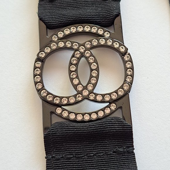 Chanel Cat Pendant Necklace with Crystals - Picture 7 of 15